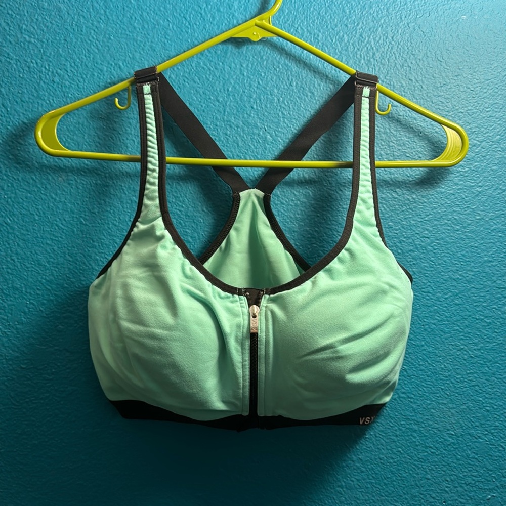 Victoria’s Secret Sports Bra in Teal Green size 36DD